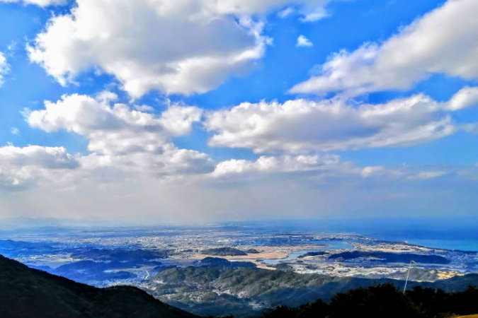 温暖な気候と「鈴鹿おろし」