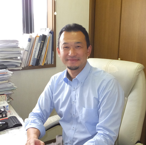 代表 荒木 寿久